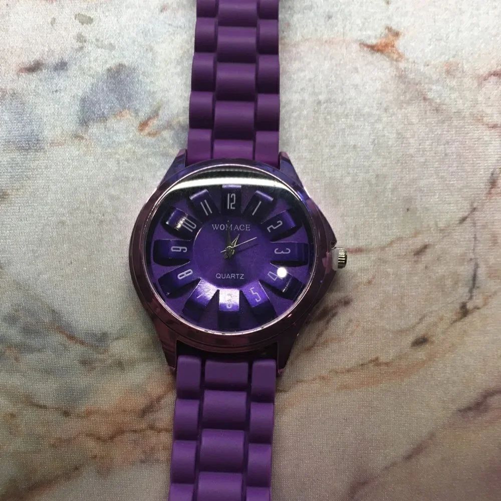 PURPLE RUBBERY Fun Watch!